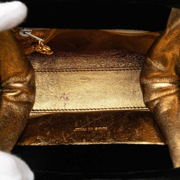 CHANEL Black Logo Bag - Picture 9 of 14